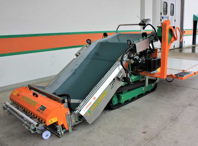 Самохідний гусеничний комбайн для збору салатів Ortomec 7200 Herbex