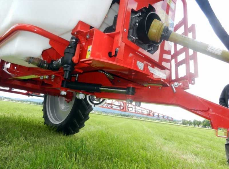 Польовий обприскувач Agromehanika AGS 2500-3000 EN HP