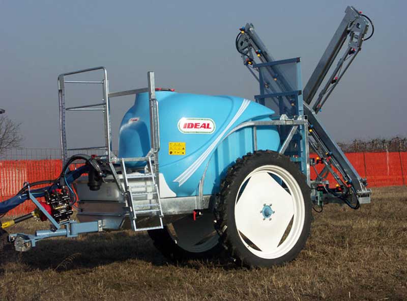 Причіпний польовий обприскувач Ideal Poly Super T