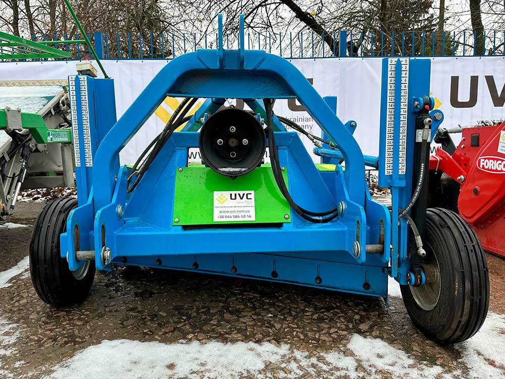 Машина для обрізання гички цибулі KRUKOWIAK модель Z801